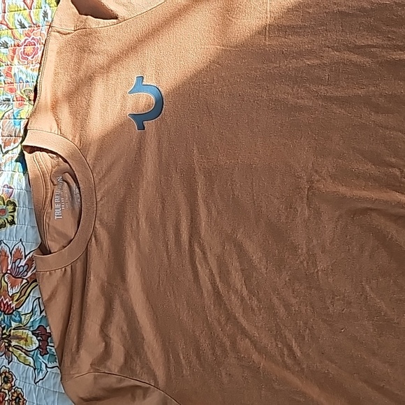 Tshirt - Picture 3 of 4